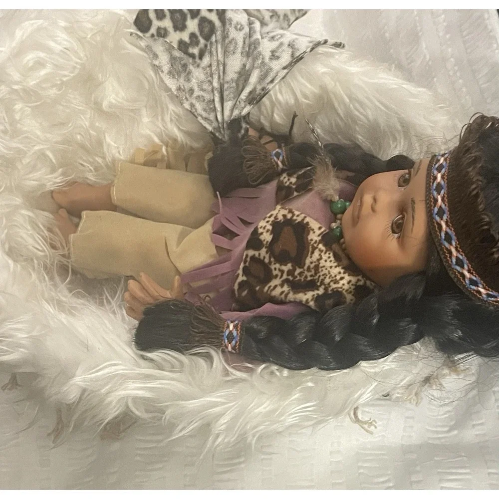 DanEa 1-2500 Vintage Porcelain Indian Doll 13